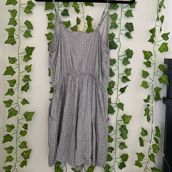 H&M Romper - Picture 2 of 2
